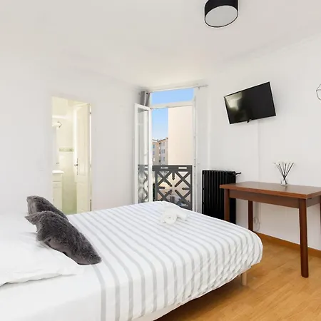 Beautiful Contemporary In The Center Of Lejlighed Cannes