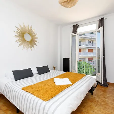 Beautiful Contemporary In The Center Of * Cannes